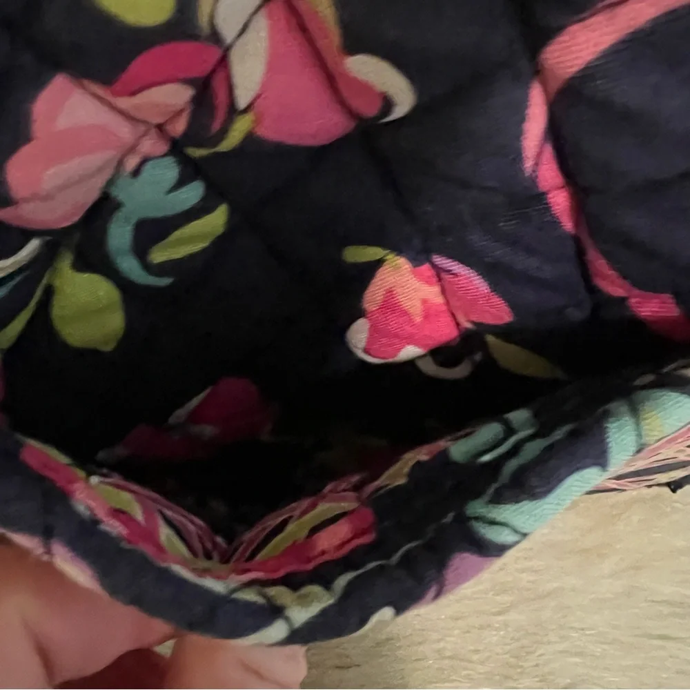 VERA BRADLEY Ribbons 2012 Mandy Tote
Pink Yellow Blue Floral Y2K Zipper Handles - Picture 4 of 15